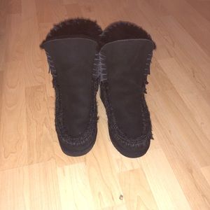 Mou sheepskin boots size 7